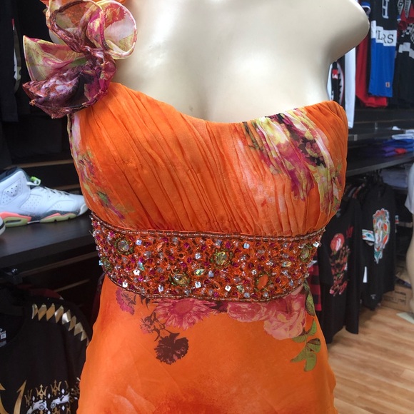 🎉Cassandra stone orange multi foral printed gown - Picture 6 of 7